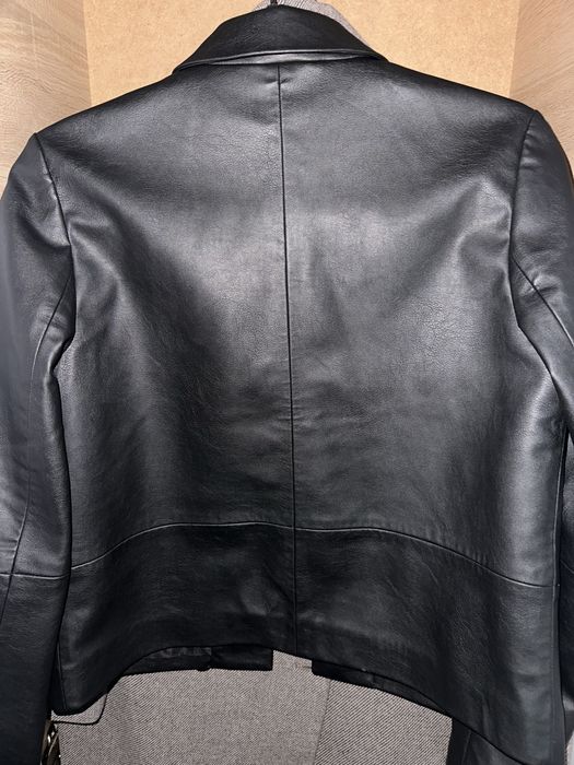 Продам кожаный жакет H&M
