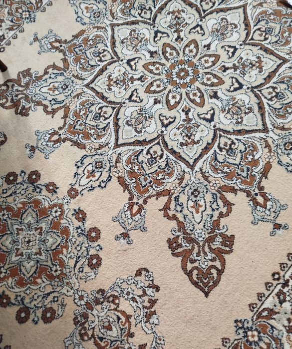 Продам килим 2*3