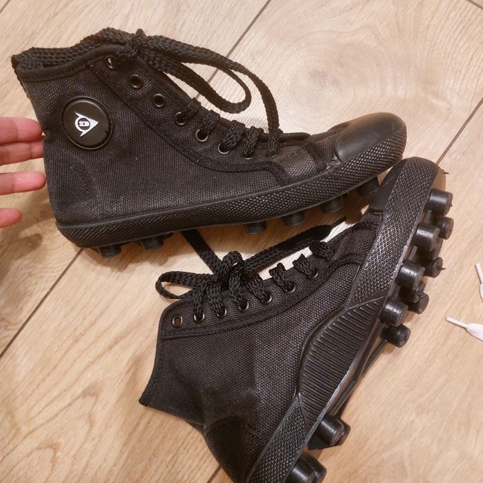 Nowe trampki tenisówki z kołkami czarne dunlop 39 uk 6