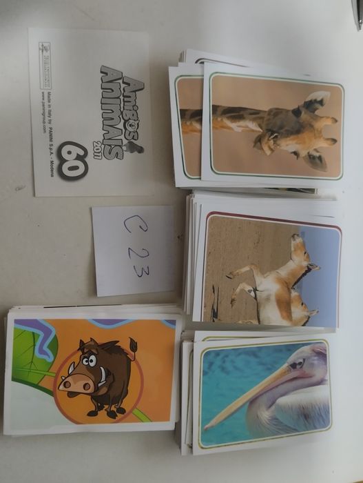 (C3) Cromos de 8 coleções