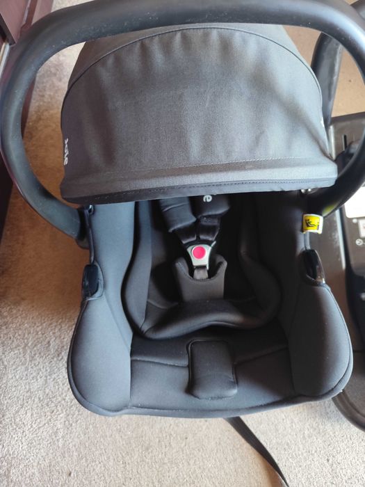 Nosidełko Joie i-Snug z bazą i-Base Advance