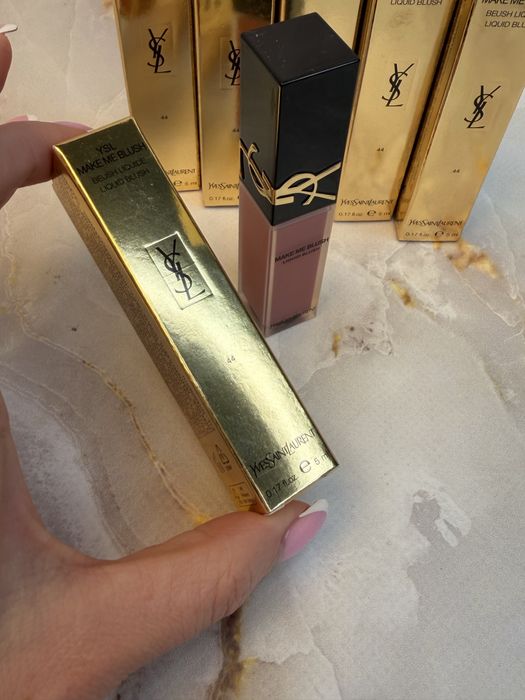 Румʼяна рідкі Yves Saint Laurent 44