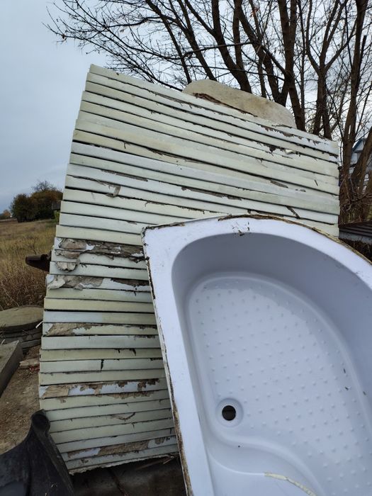 Душові піддони нові