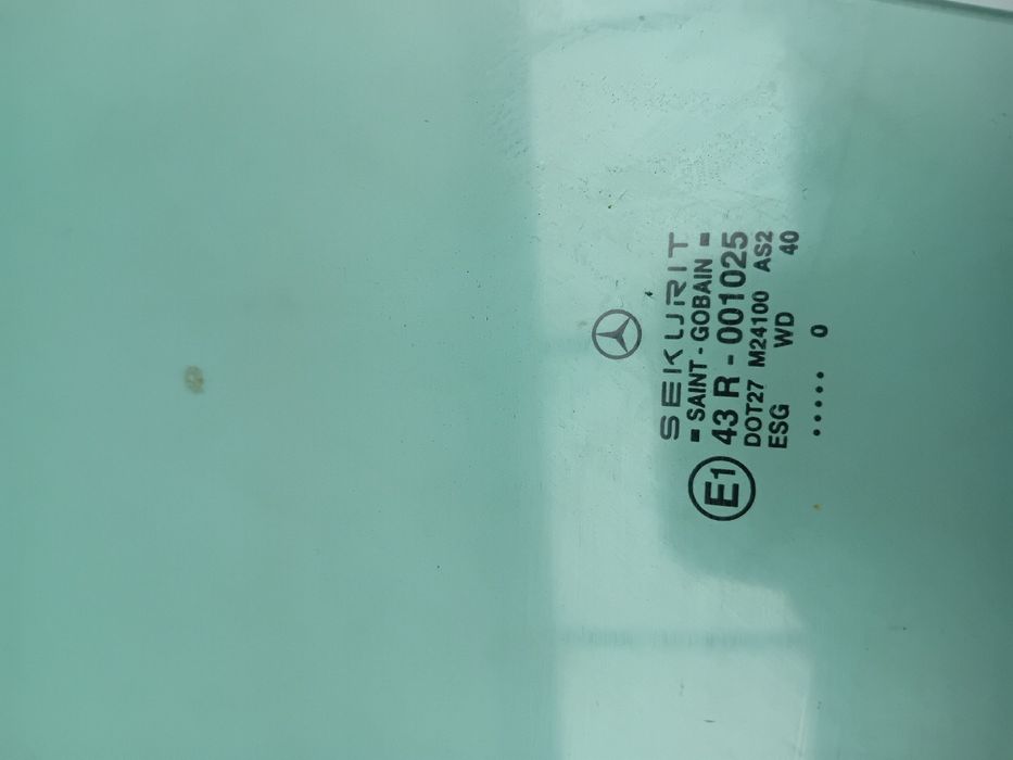 Vidro porta frente esquerda MERCEDES-BENZ Classe E Carrinha (S210)