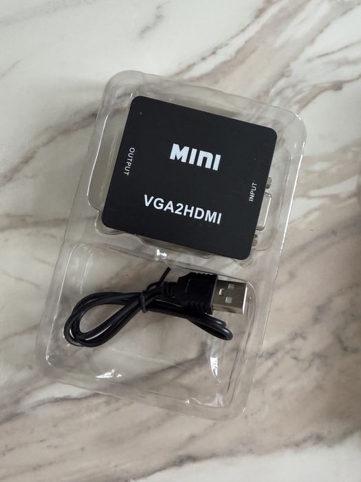 Czarny konwerter sygnału VGA video audio stereo do HDMI