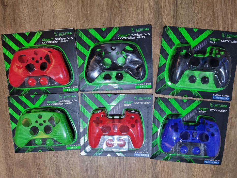 Etui, pokrowiec, skórka na pada. Xbox, PS5.