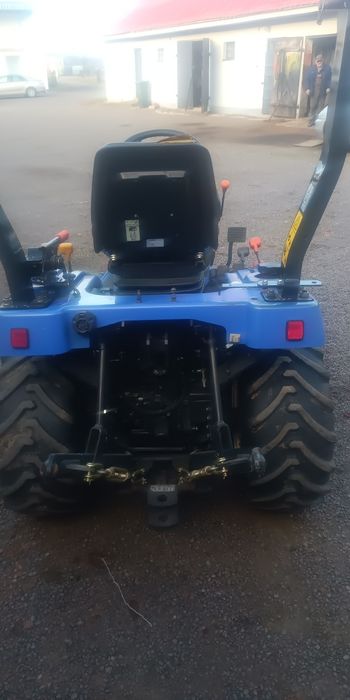 Kosiarka traktorek ogrodniczy iseki txg237 4x4 diesel podnośnik