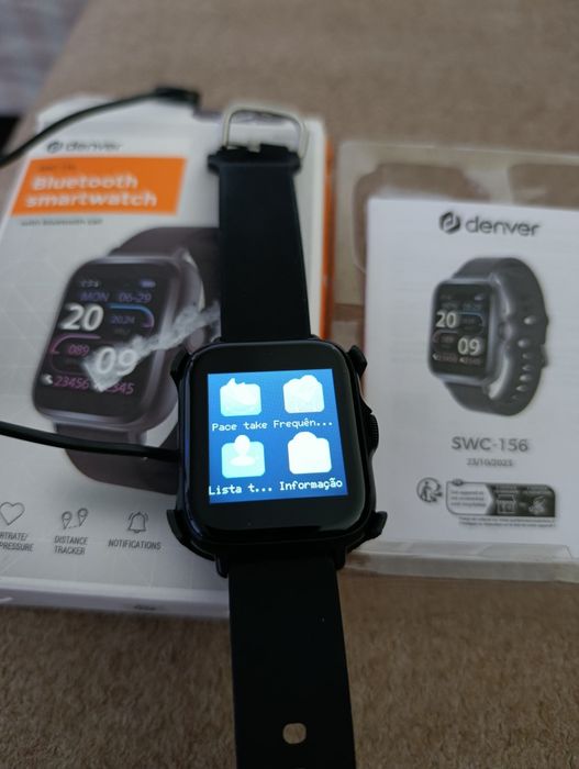 Relógio digital Denver