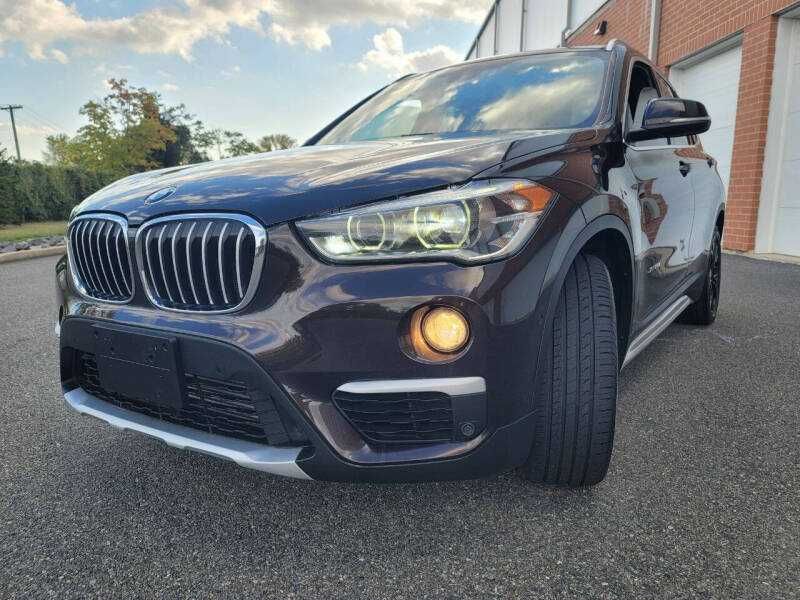 2016    BMW    X1