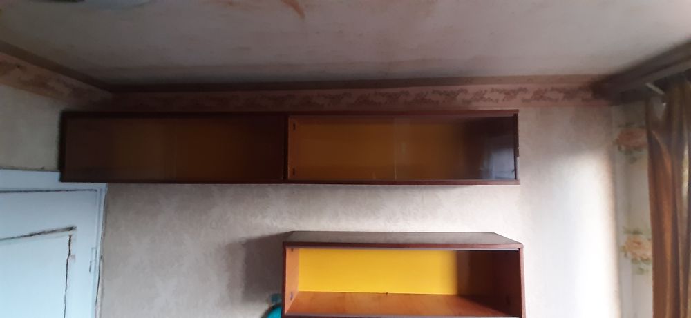 Настенные книжные полки