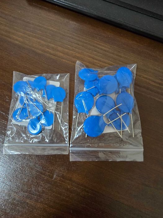 Варисторы 20D271K