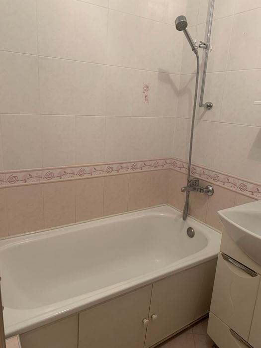 Подобово житло біля лікарні Пантелеймона (UNBROKEN)