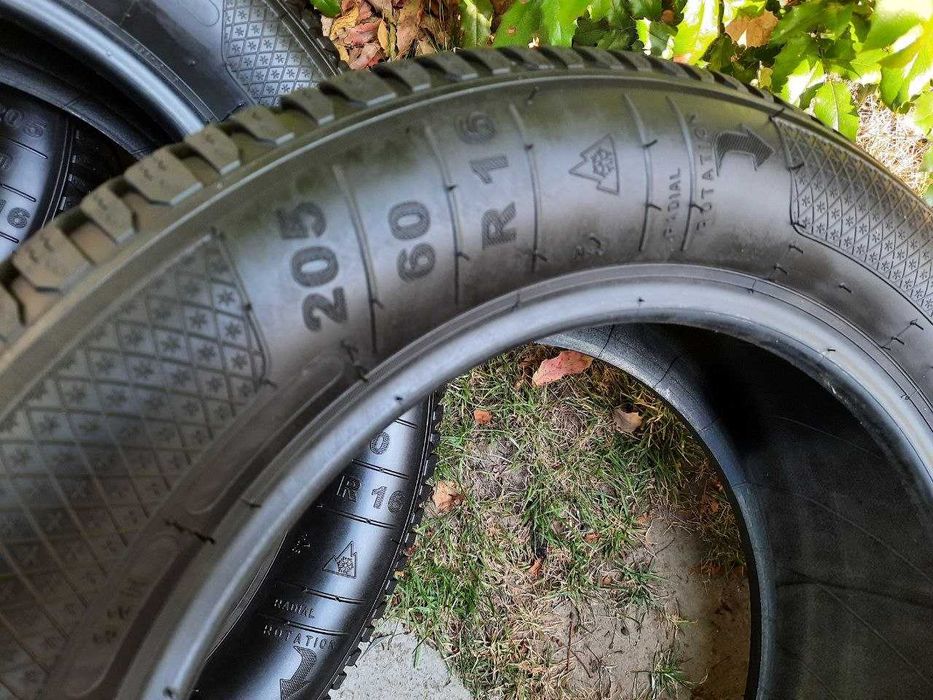 Шини 205/60 R16 Практично нові
