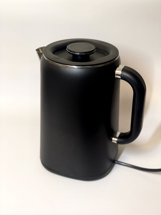 Електрочайник з термометром