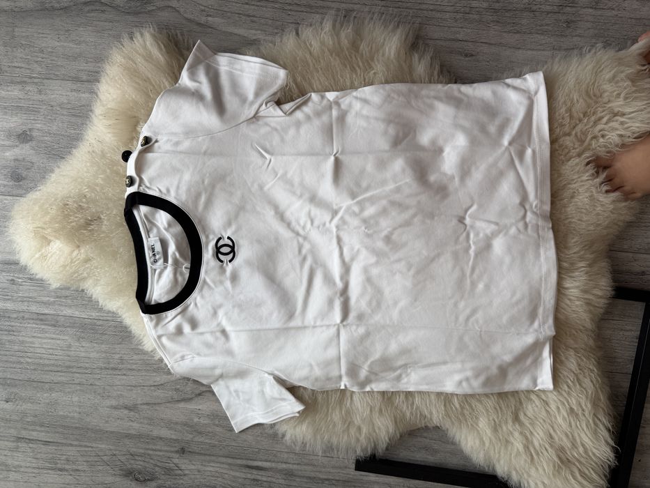 Koszulka  Chanel biala