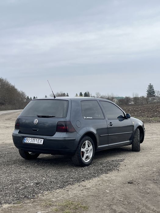 Продам Volkswagen Golf 4