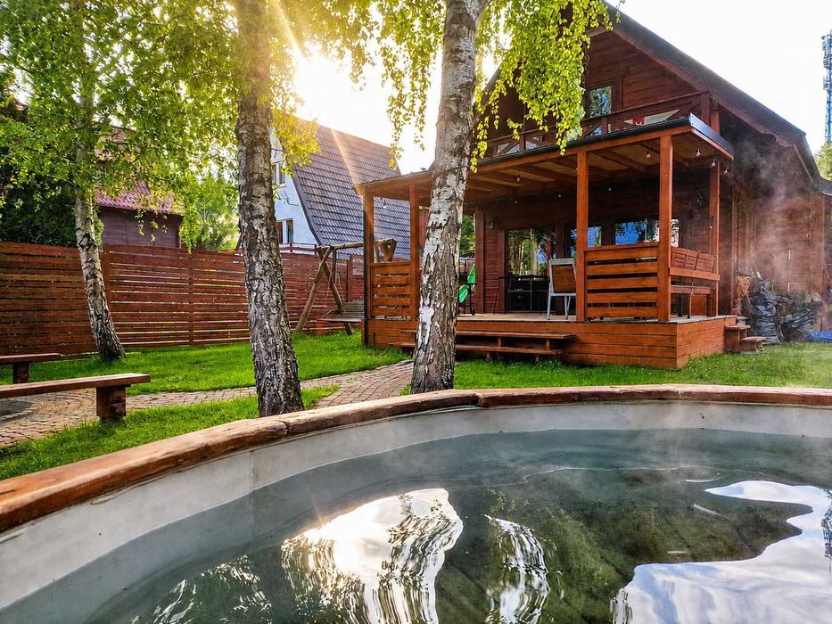 Całoroczny domek na Kaszubach z sauną i balią, nad jeziorem przy lesie