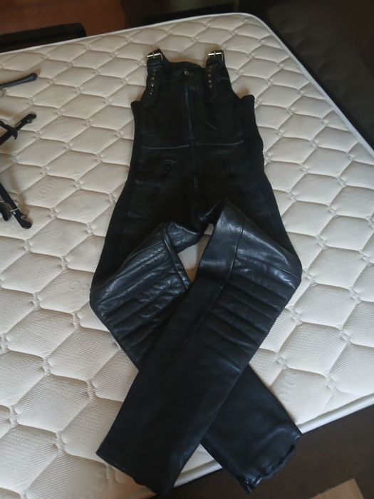 Jardineira de couro Motard