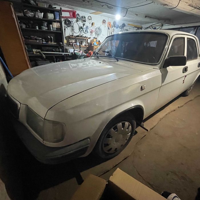 Автомобіль  Волга ГАЗ 3110