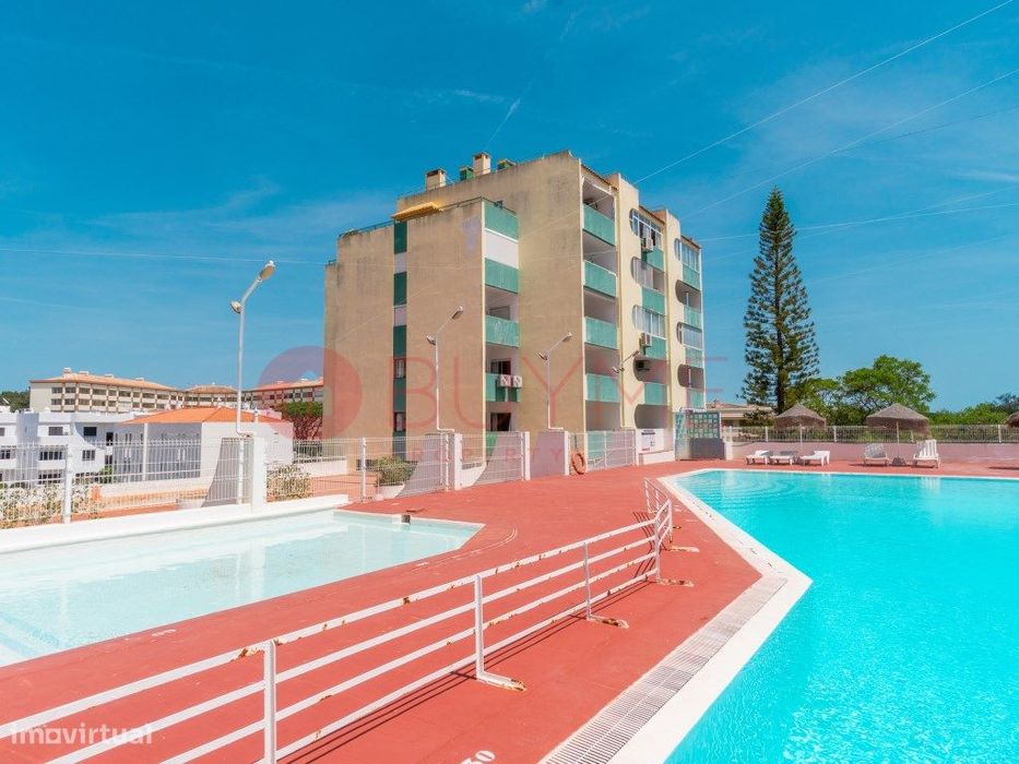 T2 Remodelado com Piscina no Parque das Amendoeiras - Vilamoura