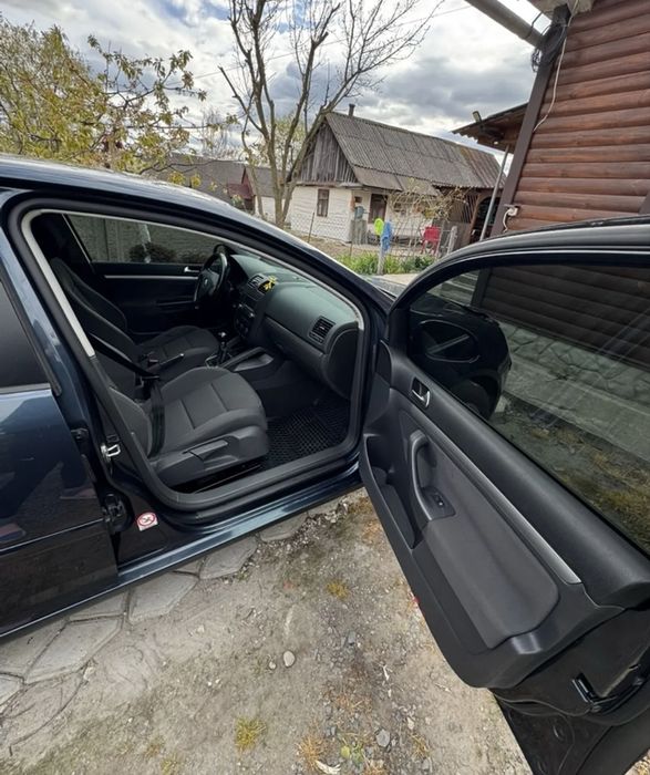 Volkswagen Golf 2005