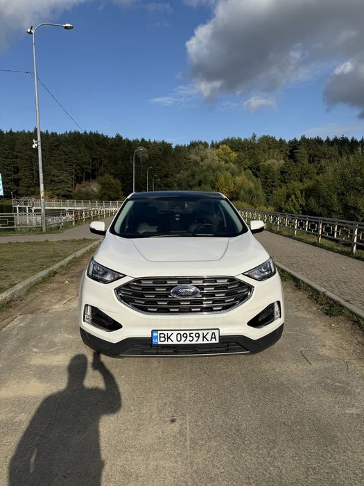 Автомобіль Ford Edge 2020