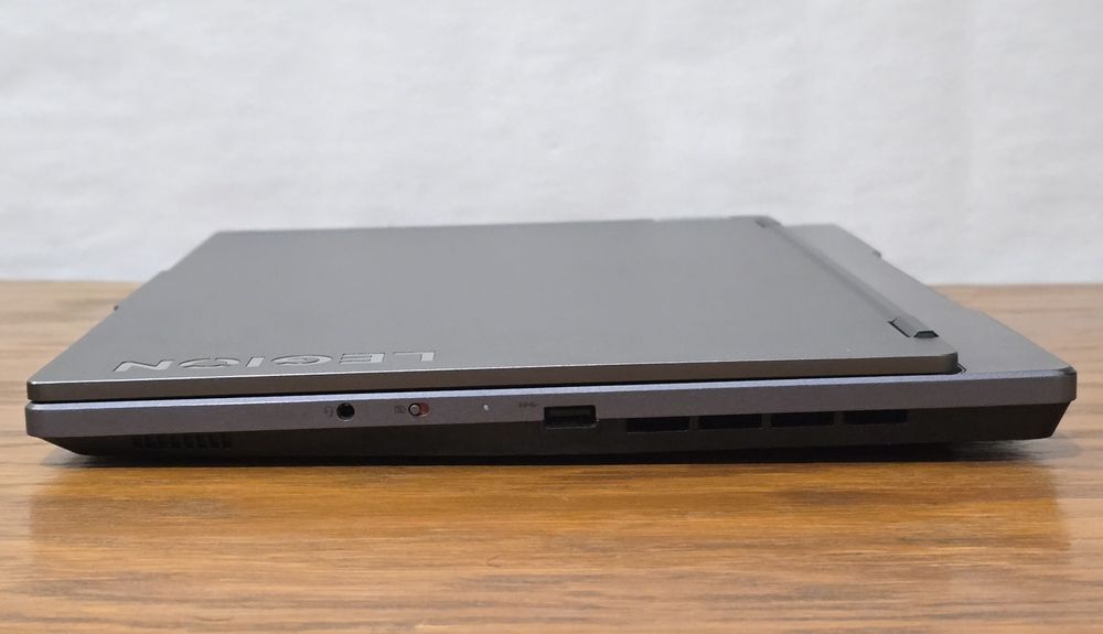 Lenovo legion 5 rtx4060 Ryzen 7 7735hs