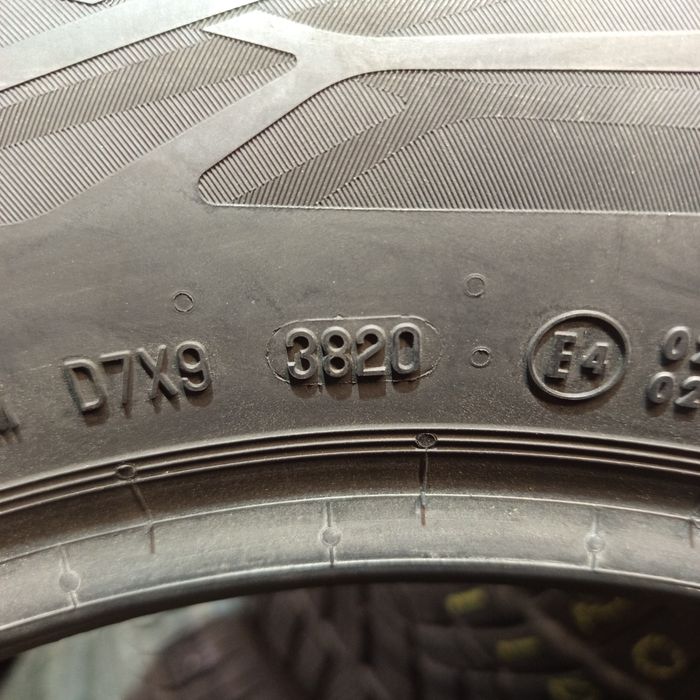 215/60R16 Continental EcoContact 6