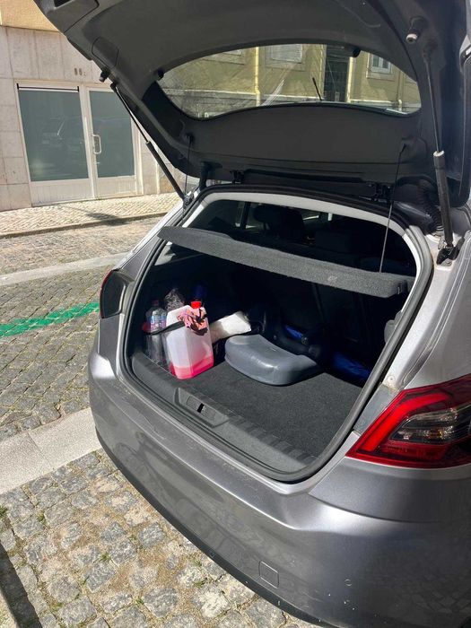 Peugeot 308 Ano - 2020, muito bem conservado!