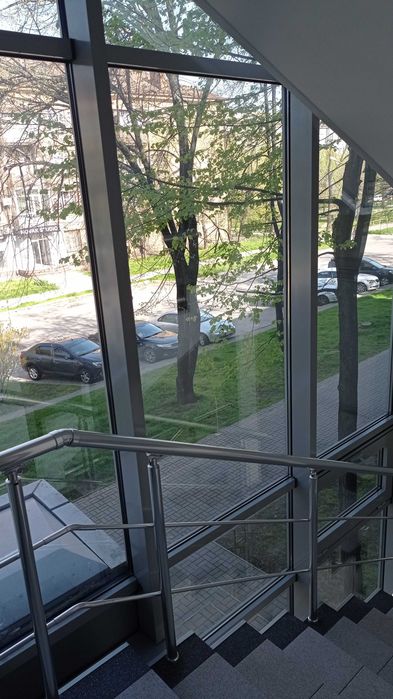 Оренда офісних приміщень з меблями у центрі міста - район ТЦ Україна.