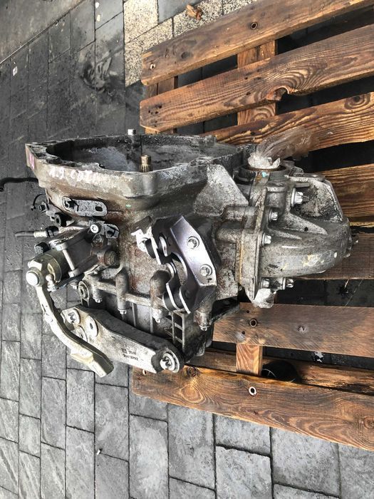 Skrzynia zafira vectra OPEL ASTRA H III 1.9 CDTI M32
