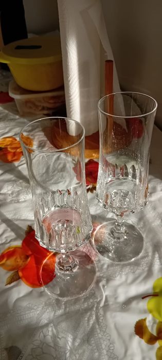 Taça /copo/ cálice de champanhe ou outra bebida
