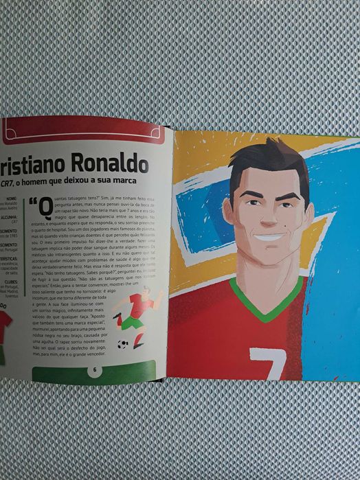 Livro - 30 Futebolistas que Fizeram História - Novo!