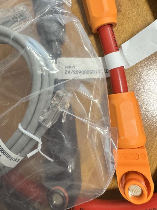 AWG 4 Силіконові кабелі до инвертора та акумулятора Deye