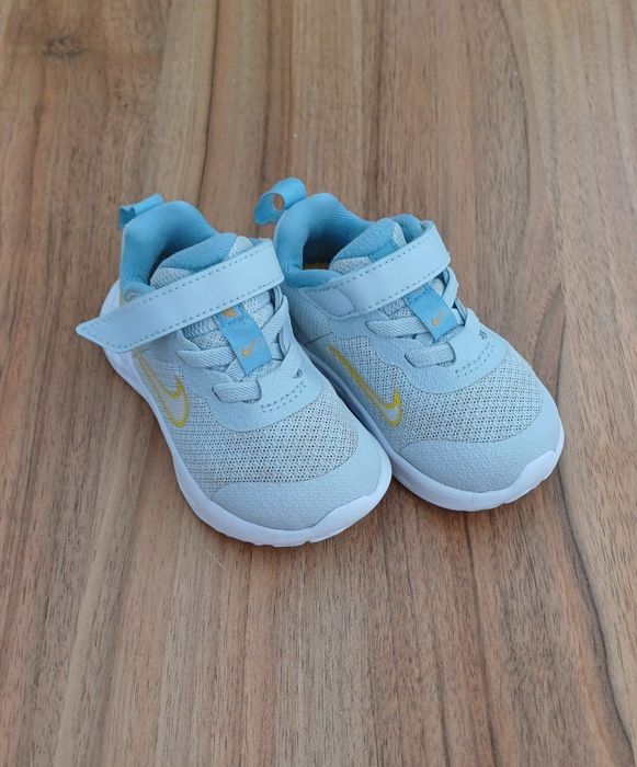 Nike Revolution 6 дитячі літні кросівки кросовки сітка 21-22р