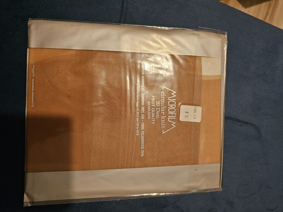 2 pary Pończochy do pasa  z włókna poliamidowego z 1973 roku