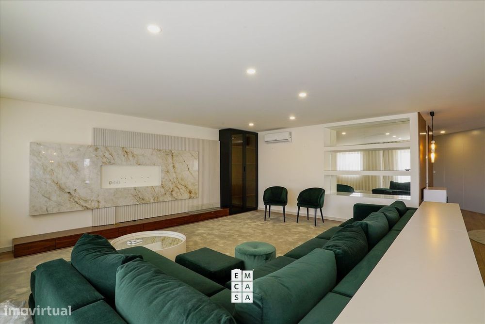 Apartamento T4 de Luxo para Arrendamento | Centro de Oliveira de Azemé