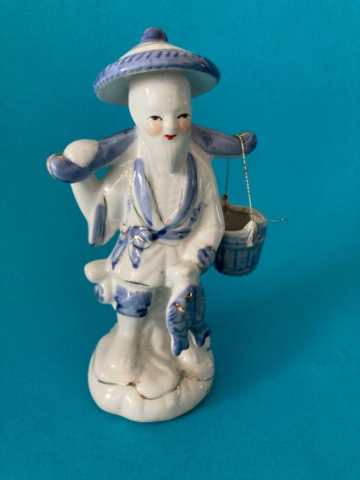 Figura em porcelana Pescador Chinês Antiga