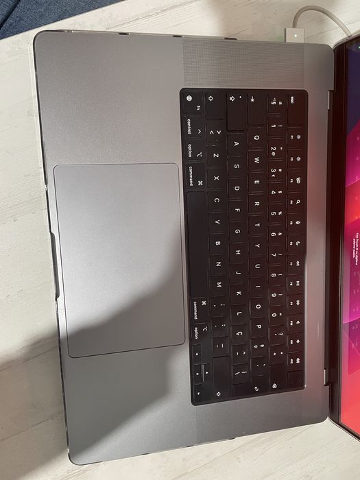 Macbook M1 pro 2021 16”