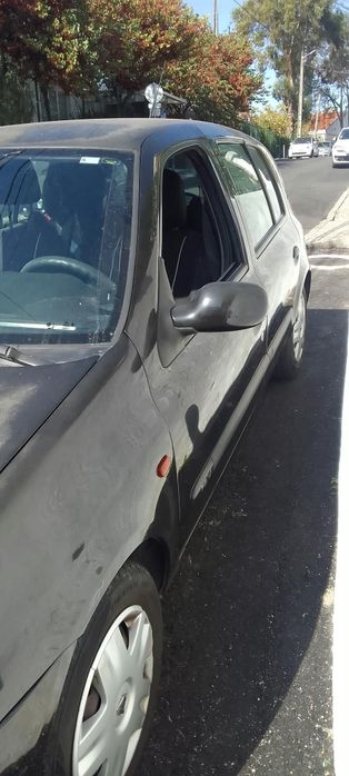 Renault Clio 1.2 Gasolina 113000 KMS único dono