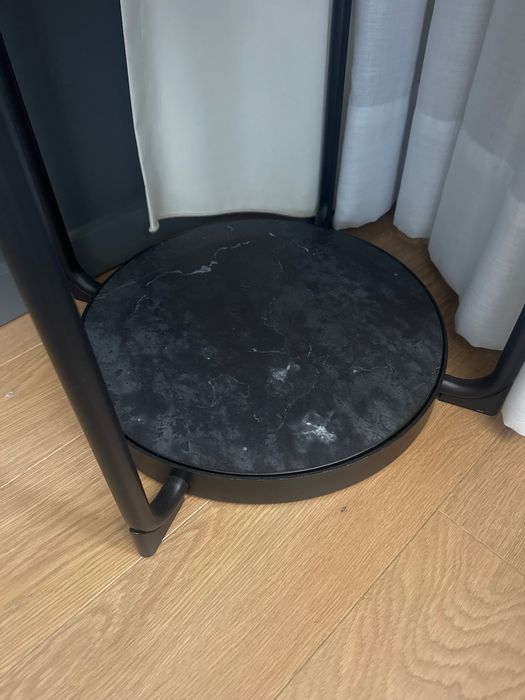Mesa de apoio preta
