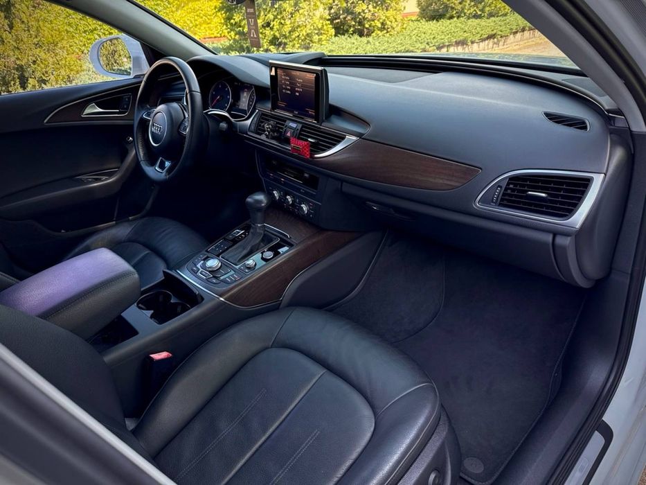 Продам Audi A6/C7 2014 года