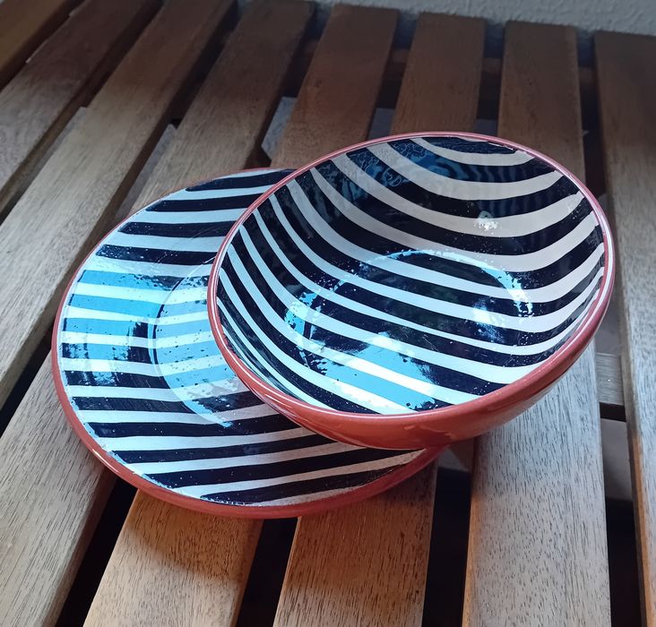 Taças pintadas à mão (novas)