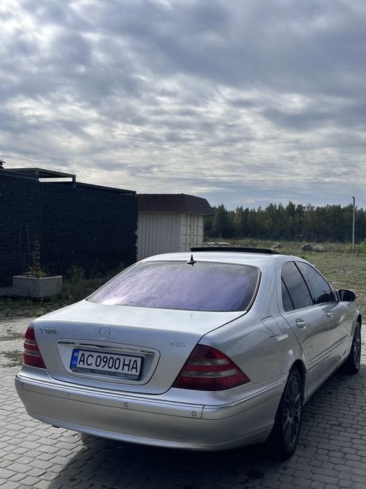 Мерседес с-клас.