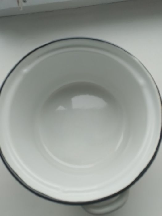 Эмалированная кастрюля, каструля