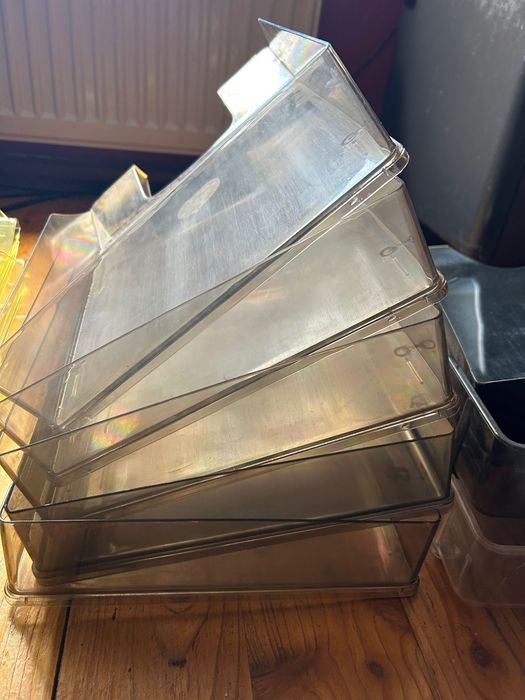 Segregatory plastikowe do biura