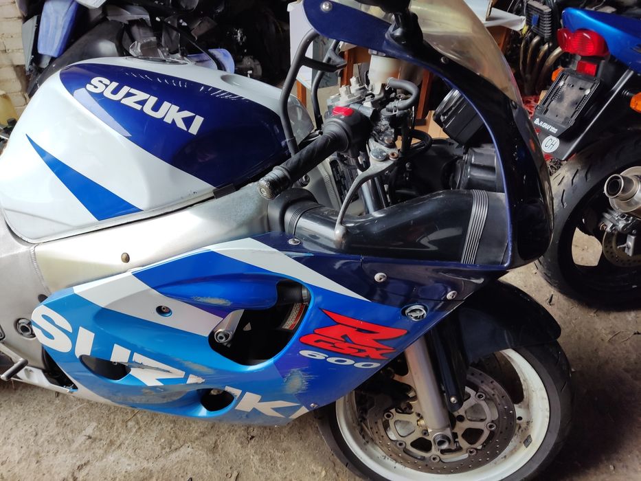 Suzuki GSX-R 600 srad lagi koło tarcze 5mm owiewki
