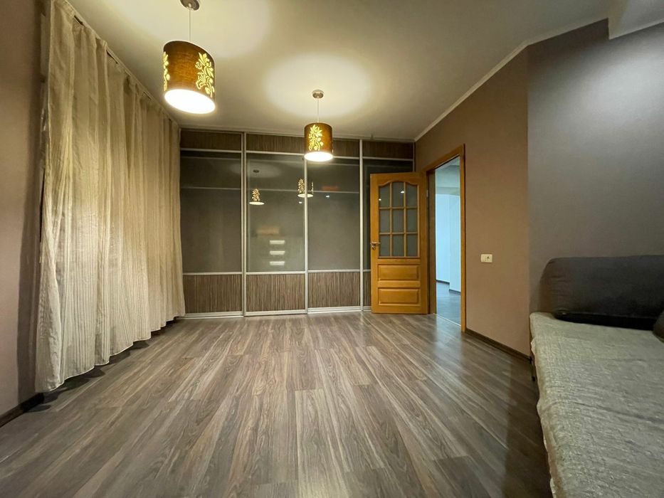 Квартира посуточно, 2х комнатная, балкон.  Центр,  вокзал,  Научная