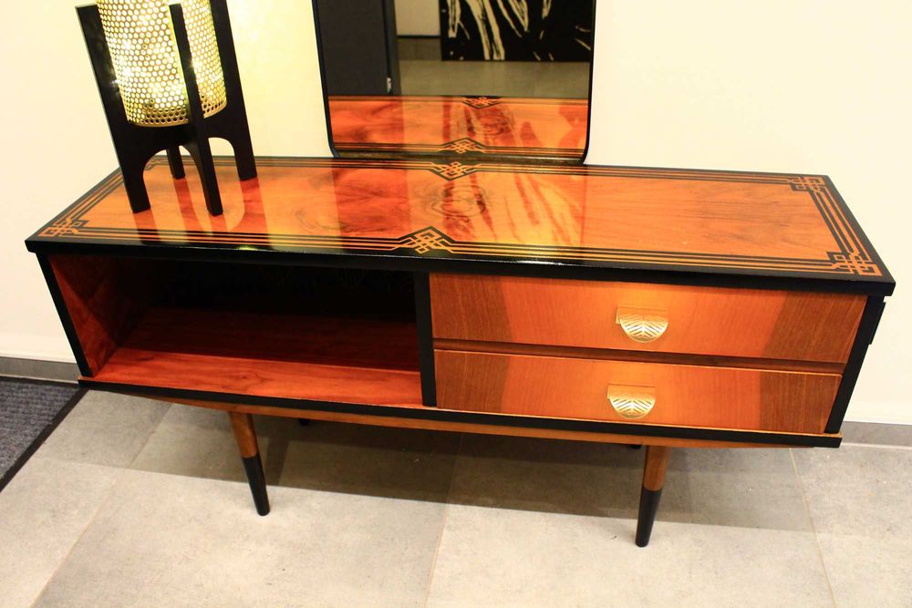 toaletka komoda PRL Gliwickie Zakłady typ 2104 odnowiona