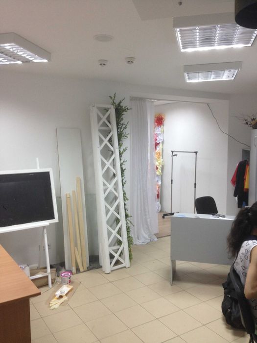 Торгівельне приміщення, салон